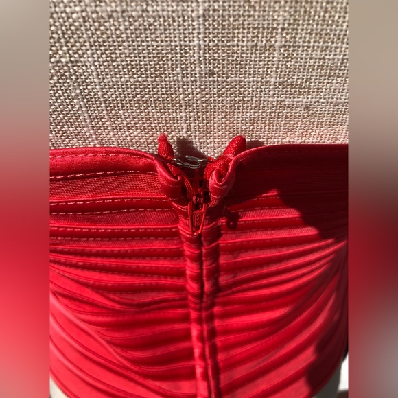 JS Collection halter top with rhinestones neck closure, back zipper, size 8 - Picture 5 of 7